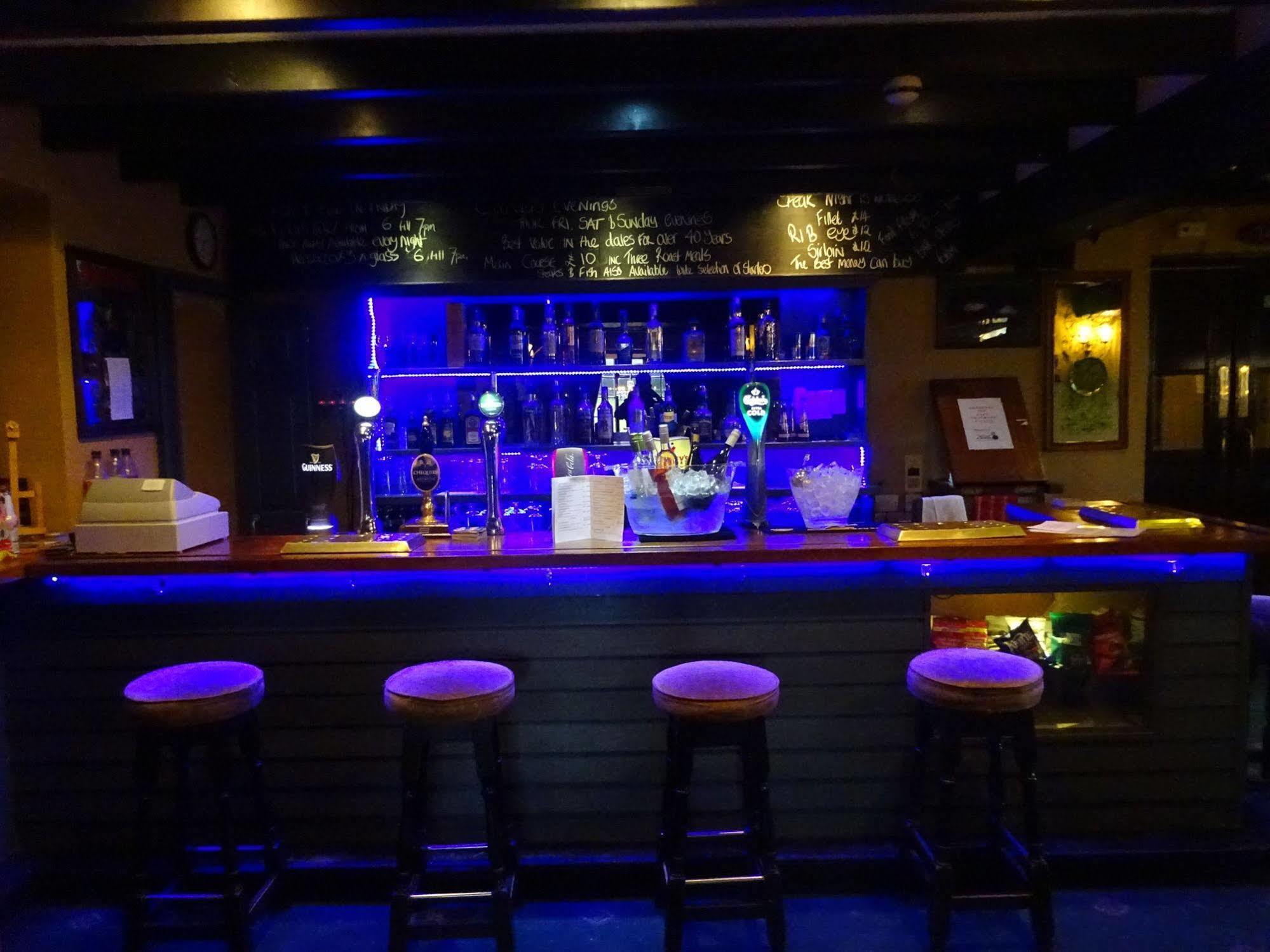 Chequers Inn Гаррогейт Екстер'єр фото